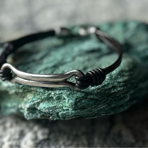 NWT Ciclon jewelry leather bracelet - Picture 6 of 6